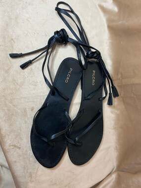 Pilcro Black Leather Lace-Up Tassel Flat Sandals Size 9